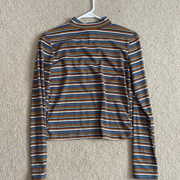 striped mock neck long sleeve - Picture 1 of 3